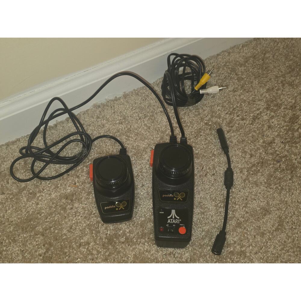 Atari 2600 Paddle Plug N‎ Play 13-In-1 Dual 2 Player TV Game by Jakks (2004)